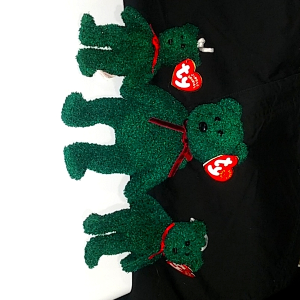 2001 ty Holiday Teddy & 01 Jingle Beanies trio